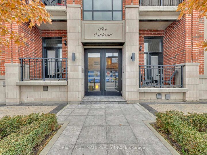 Property Photo:  458 Oakwood Avenue 202  ON M6E 2W6 