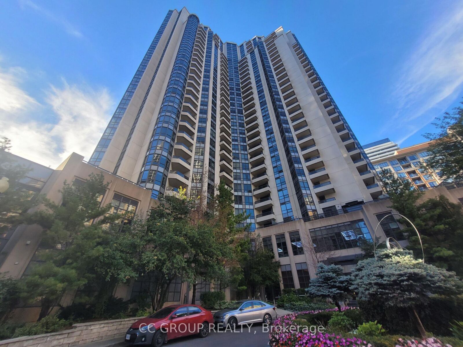Property Photo:  500 Doris Avenue 2126  ON M2N 0C1 
