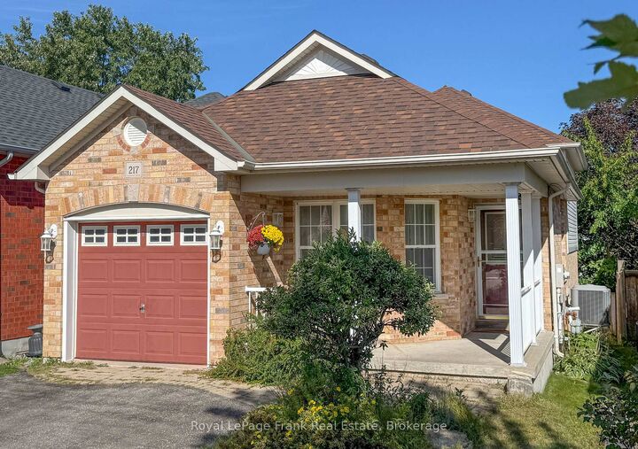 Property Photo:  217 Cornish Drive  ON L1E 3H4 