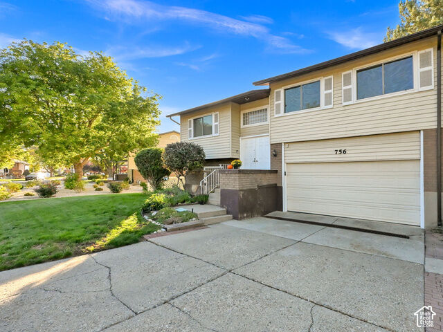 Property Photo: 756 E Rainforest Dr UT 84107
