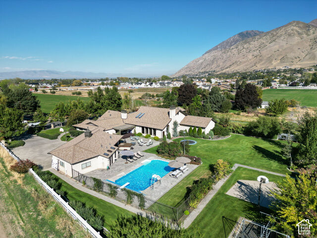 Property Photo:  910 N 1600 E  UT 84664 