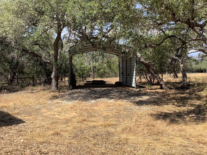 Property Photo:  510 Wimberley Oaks Drive  TX 78676 