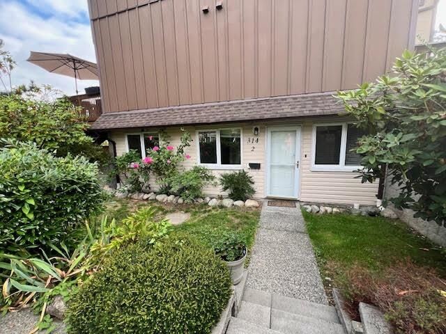 Property Photo:  314 Highland Way 2  BC V3H 3V7 