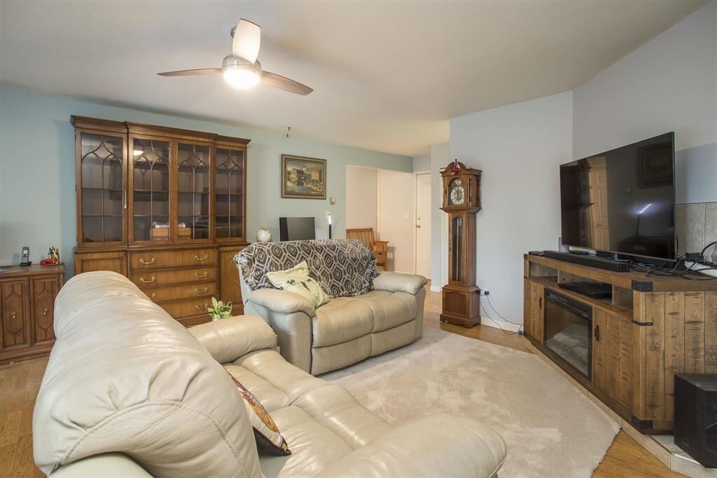 Property Photo:  9890 Lyndhurst Street  BC V3J 1G1 