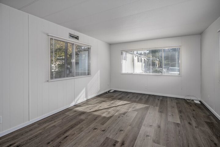 Property Photo:  3031 200 Street 5  BC V2Z 1N5 