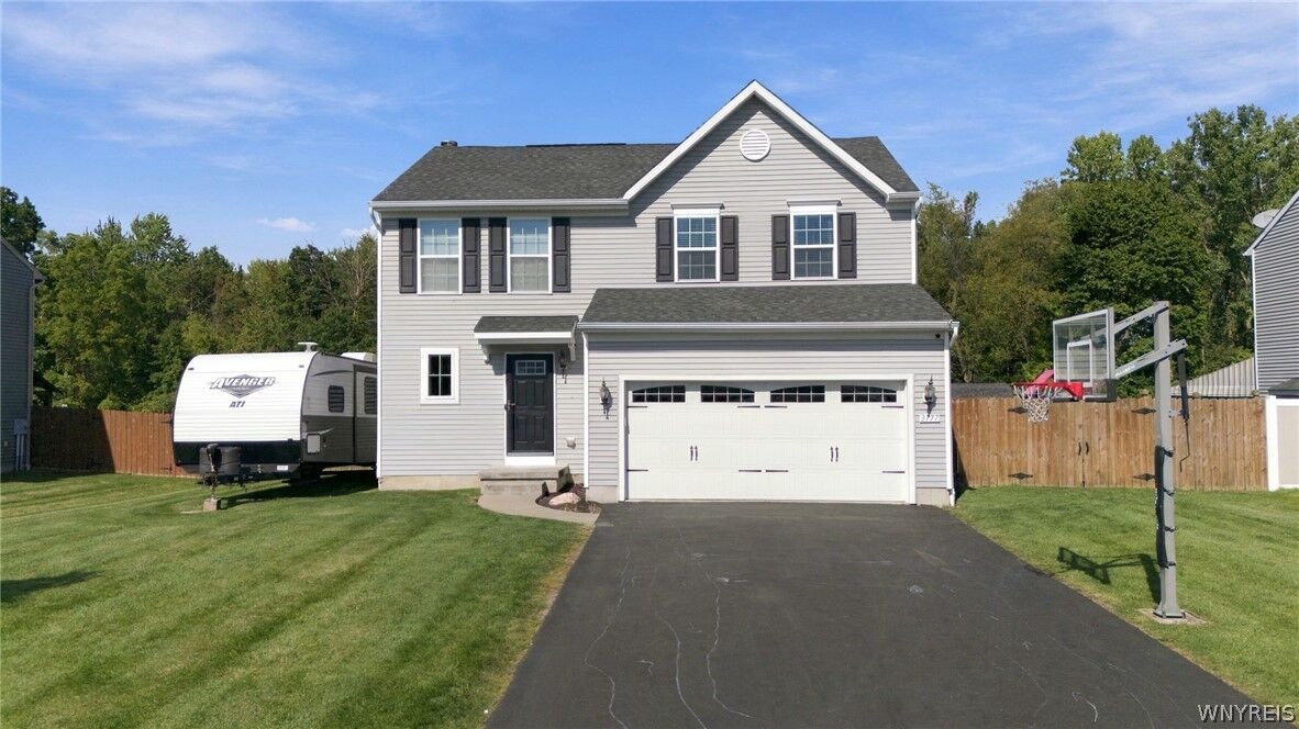 Property Photo:  3777 Captains Way  NY 14120 