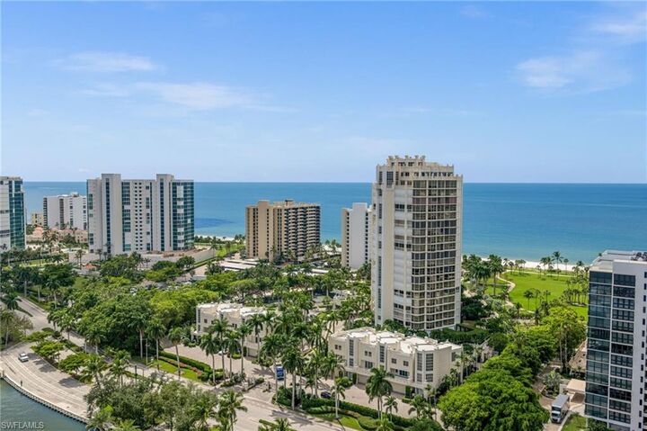 Property Photo:  4021 Gulf Shore Blvd N 1204  FL 34103 