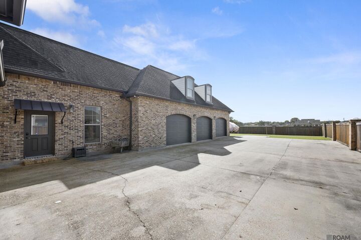 Property Photo:  6447 Coushatta Dr  LA 70737 