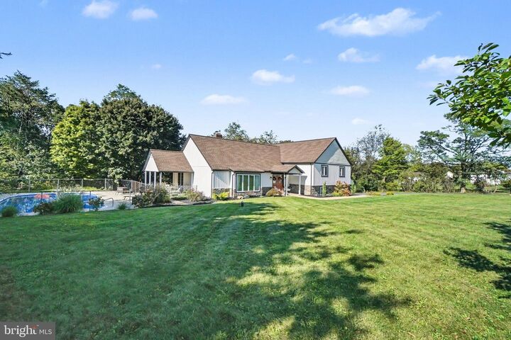 Property Photo: 39 Morris Road PA 17020