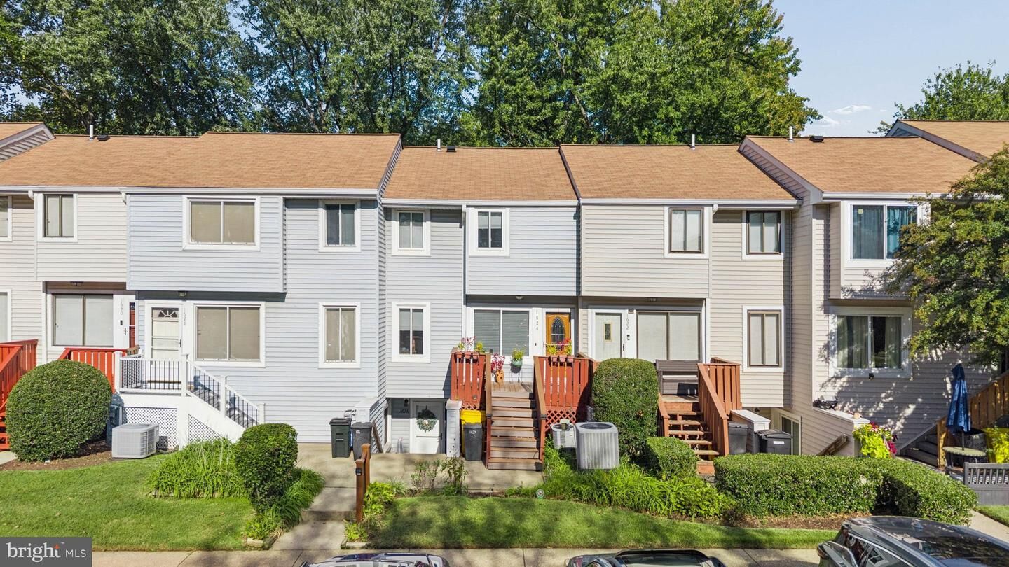 Property Photo:  1624 Grason Lane  MD 21114 