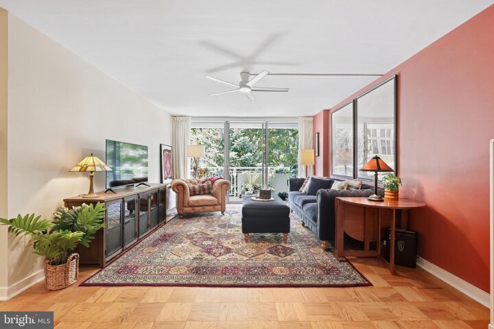 Property Photo: 3001 Veazey Terrace NW 607 DC 20008