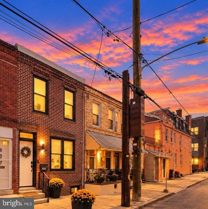 Property Photo:  605 Dudley Street  PA 19148 