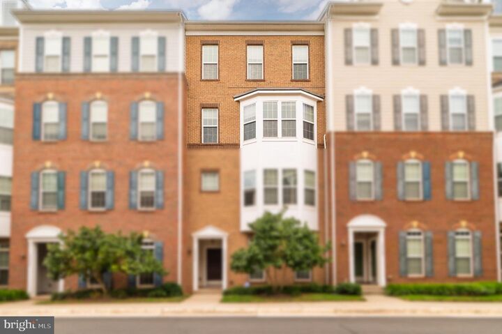 Property Photo: 22354 Concord Station Terrace VA 20148