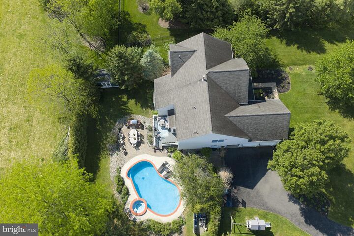 Property Photo:  3 Williamson Lane  NJ 08530 