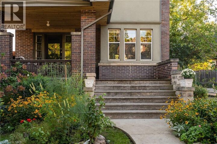 Property Photo:  155 Sherman Avenue South  ON L8M 2R1 
