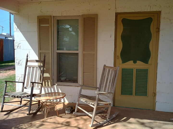 Property Photo:  316 Live Oak St  TX 76856 