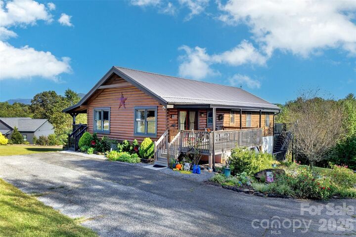 Property Photo:  242 Falling Creek Drive  NC 28761 