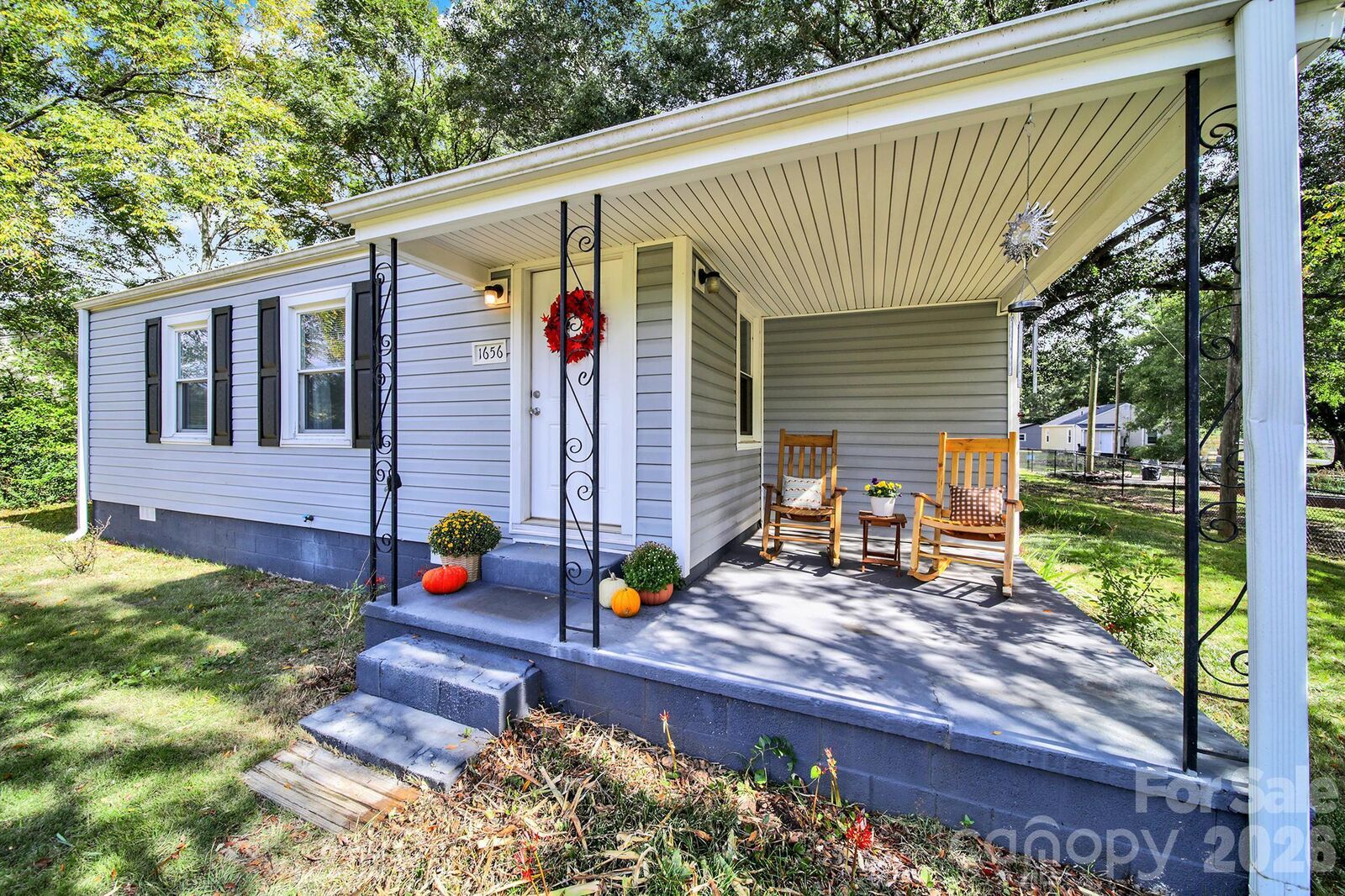 Property Photo: 1656 Oakridge Meadows Court SC 29732