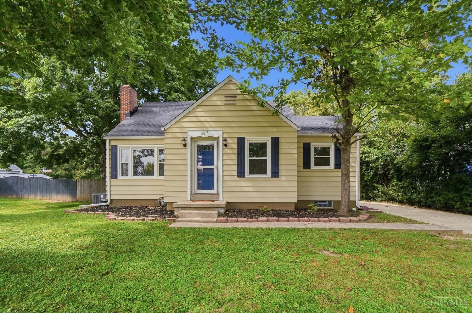 Property Photo:  407 W Lomar Avenue  OH 45005 