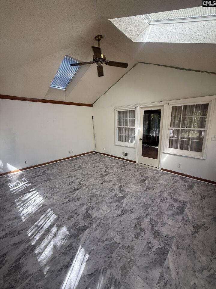 Property Photo:  1907 Roof Street  SC 29223 