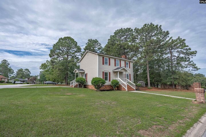 Property Photo:  200 E Pond Ridge  SC 29223 