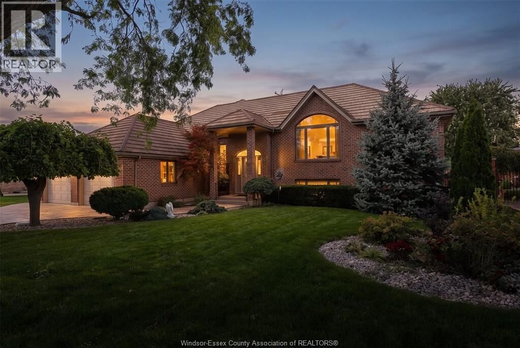 Property Photo:  12354 Funaro Crescent  ON N9K 1C4 