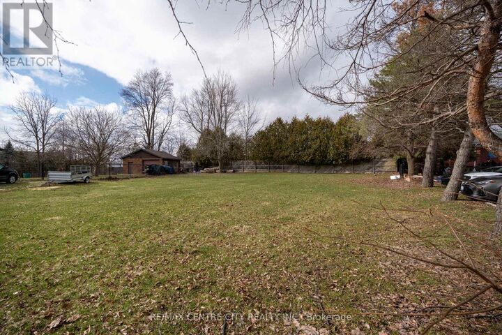 Property Photo:  2 Kennedy Court  ON N0M 2A0 