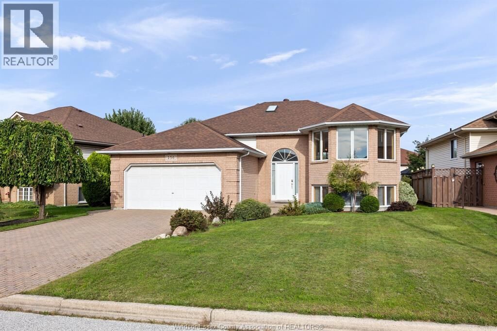 Property Photo:  256 Kenilworth Place  ON N9E 4M6 