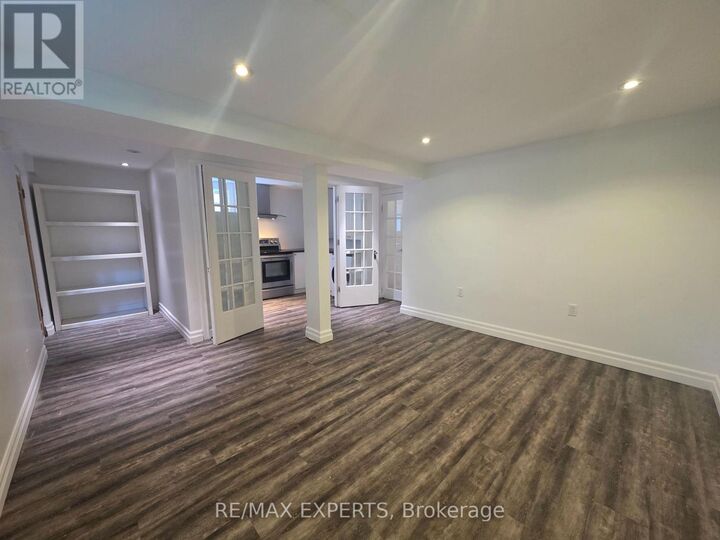 Property Photo:  39 Twenty Fifth Street Lower  ON M8V 3P8 