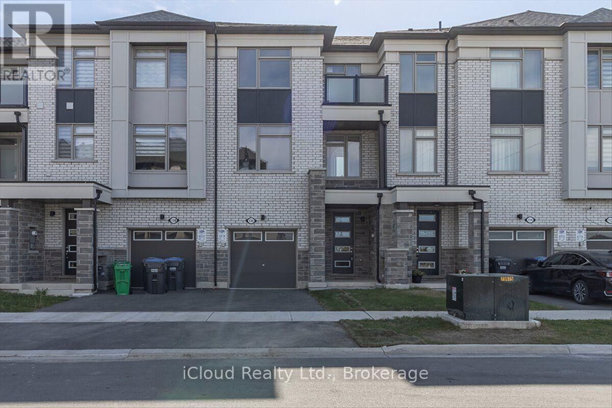 Property Photo:  136 Keppel Circle  ON L7A 5K7 