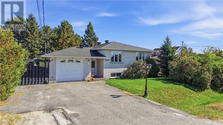 Property Photo:  4484 Carl Street  ON P3P 1X5 