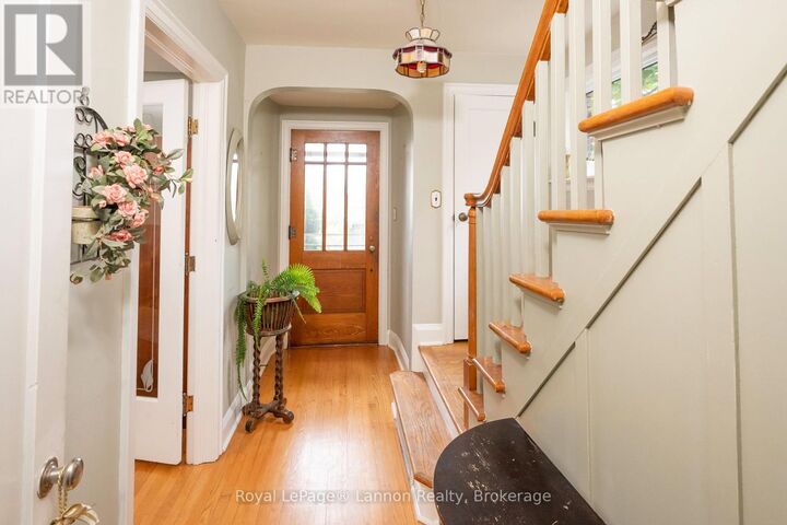 Property Photo:  82 College Street West  ON P7A 5J4 