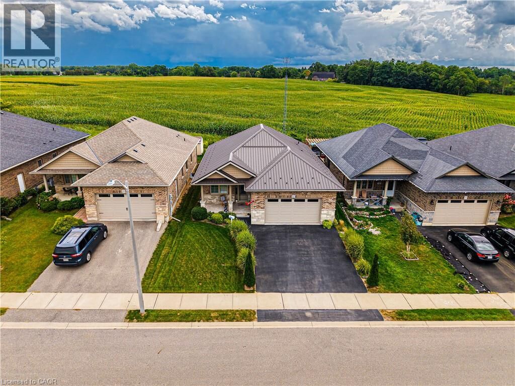 Property Photo:  257 Donly Drive South  ON N3Y 0C8 