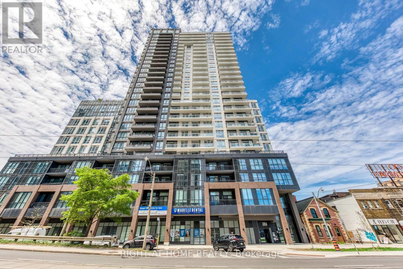Property Photo:  286 Main Street 619  ON M4C 0B3 
