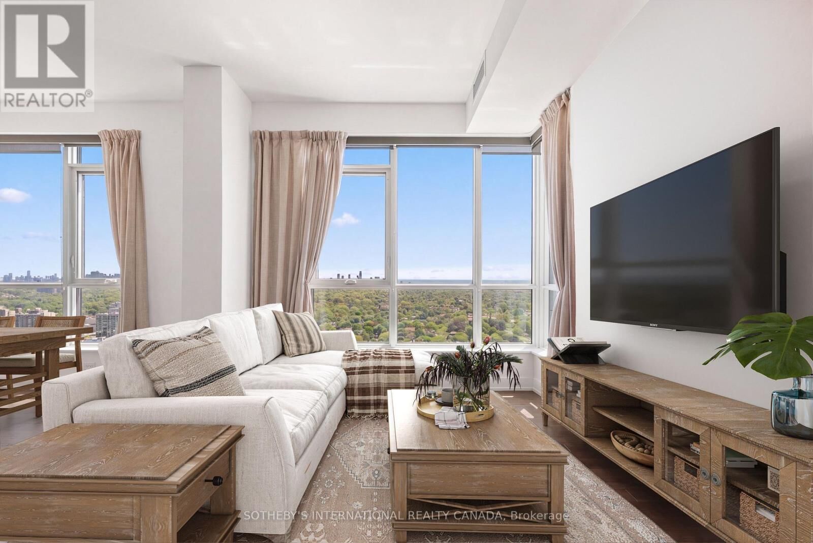 Property Photo:  9 Mabelle Avenue Ph 22  ON M9A 0E1 