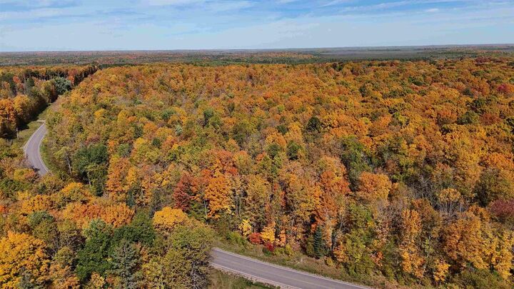 Property Photo:  W11779 County Road W  WI 54555 