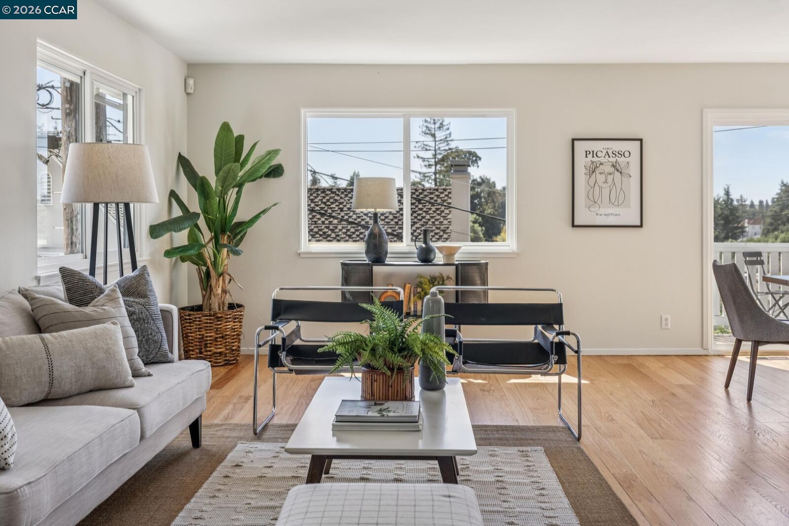 Property Photo:  1016 Norwood Ave  CA 94610 