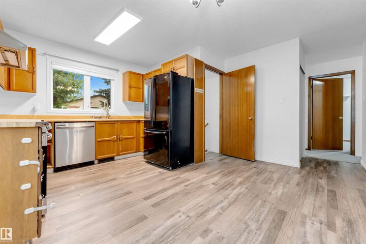 Property Photo:  1160 35A Street NW  AB T6L 3G3 