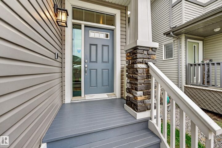Property Photo:  20503 99 Avenue NW  AB T5T 7L5 