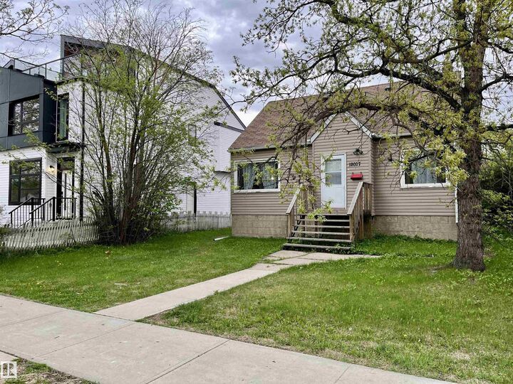 Property Photo:  12027 124 Street NW  AB T5L 0M8 