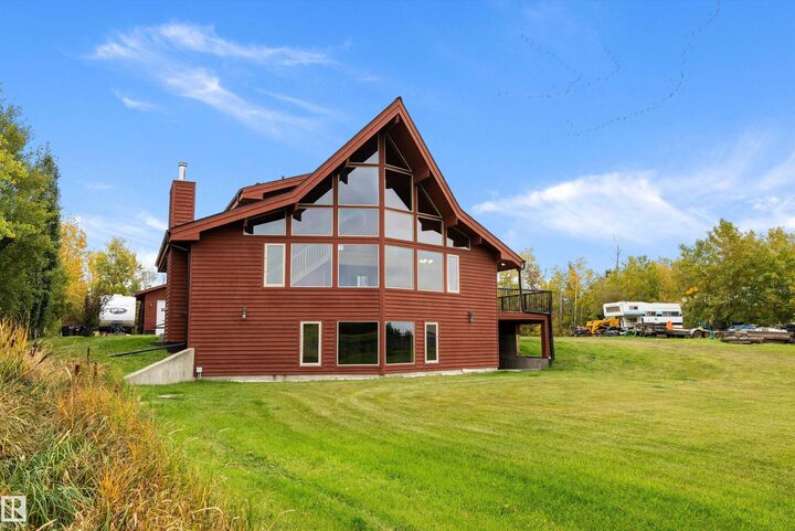 Property Photo:  50416 Rge Rd 110  AB T6H 4N6 