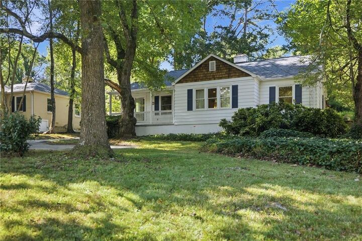 Property Photo: 963 S Columbia Drive GA 30030