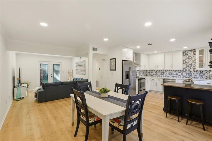 Property Photo: 5034 Meadow Lane GA 30068