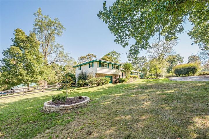Property Photo: 1276 Howell Bridge Road GA 30107