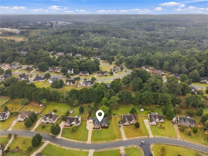 Property Photo: 3715 Wynter Frost Walk GA 30620
