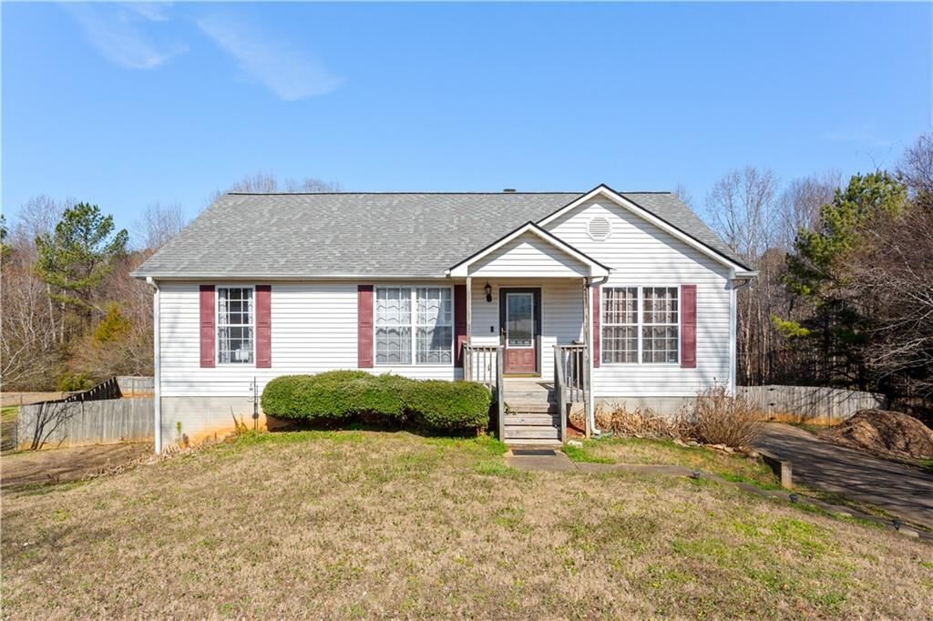 Property Photo:  1123 Patriot Circle  GA 30252 