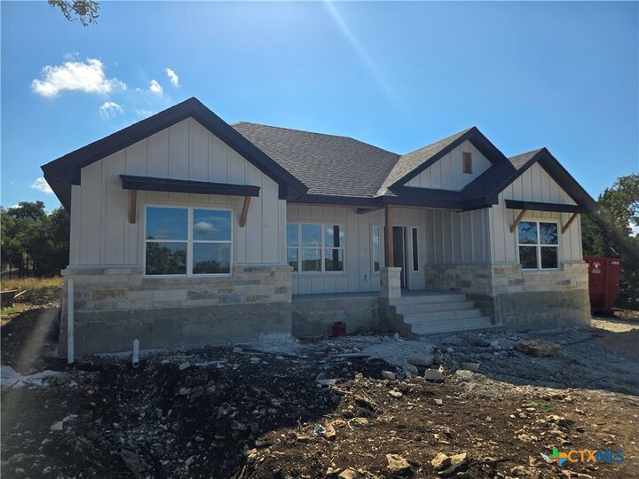 Property Photo: 1221 Lasso Loop TX 78133