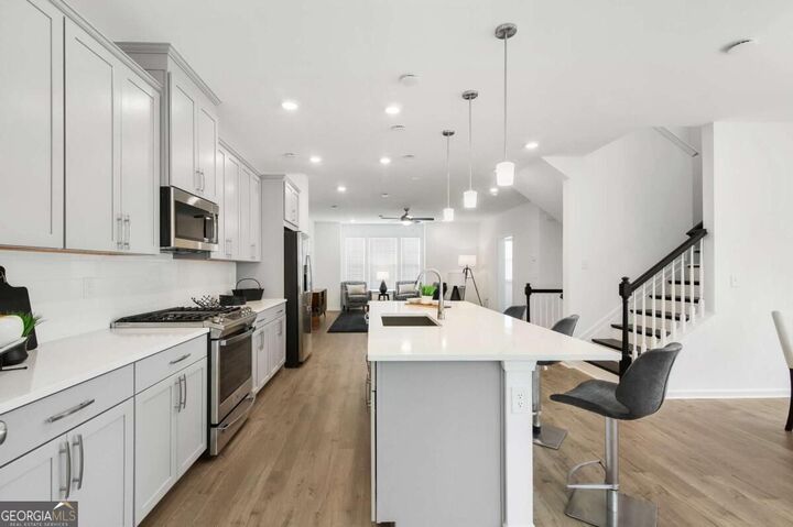 Property Photo:  1546 Halstead Place 1546  GA 30024 