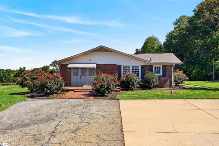 Property Photo:  3858 N Highway 101  SC 29651 