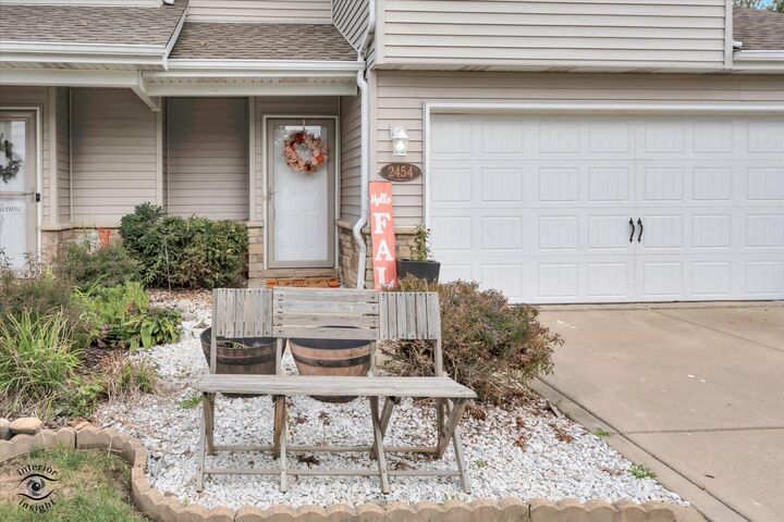 Property Photo:  2454 E 68th Avenue  IN 46410 